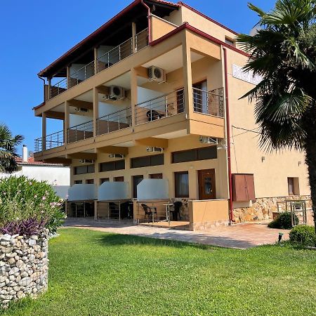Helios Hotel Stavros  Exterior photo