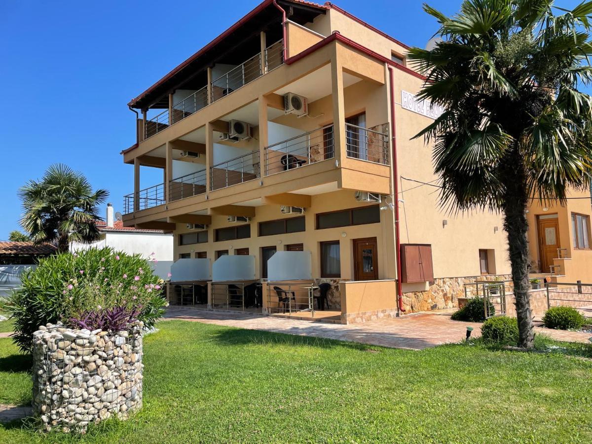 Helios Hotel Stavros  Exterior photo